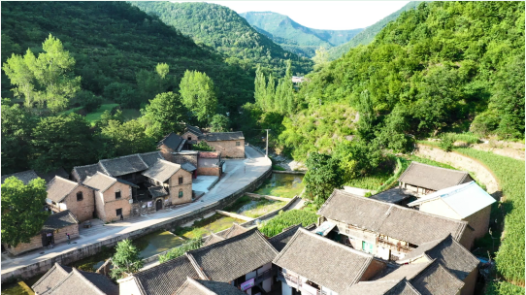 坪泉村抗日民主政府紀念館