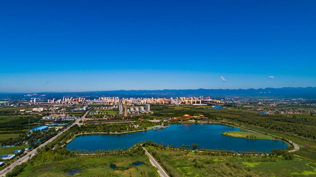 水清、岸綠、景美